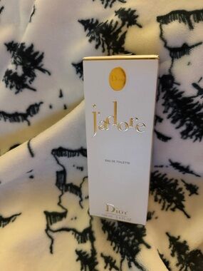 Dior J'adore Eau de Toilette - White & Gold Box